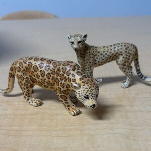 Schleich Leopard and Cheetah Figurines